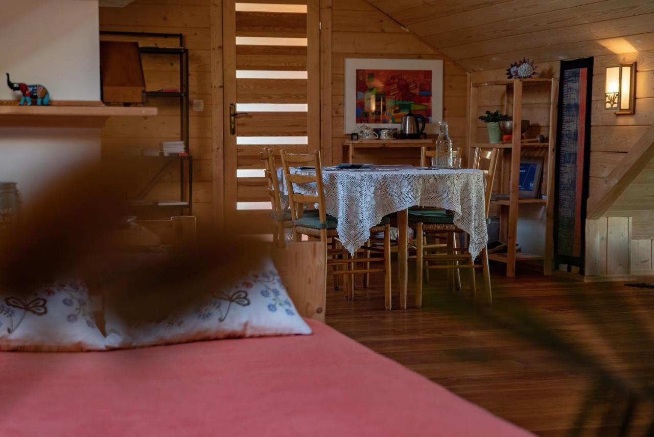 Zurawi Jar Bed and Breakfast Wabrzezno Buitenkant foto